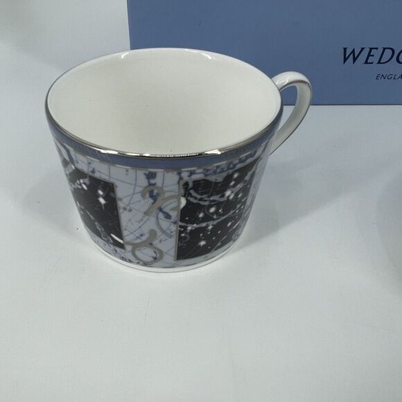 Wedgwood Celebration of the Millennium Bone China Pair Cups/Saucers Original Box - Picture 8 of 12